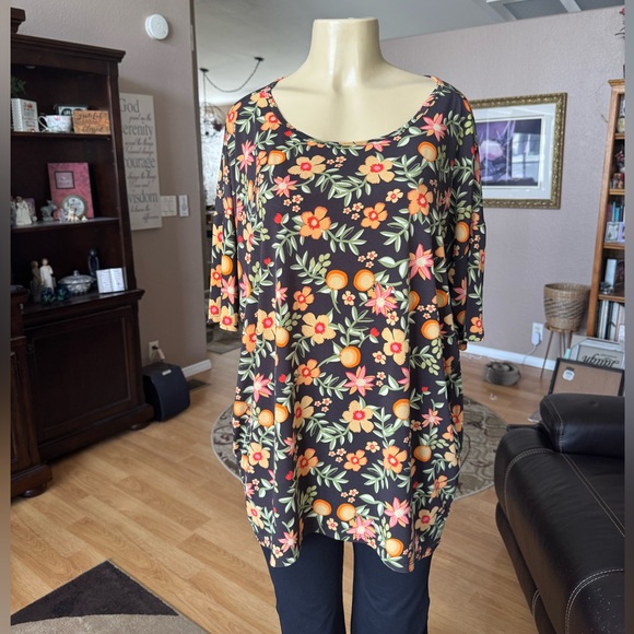 LuLaRoe Tops - Lularoe multicolored floral oversized scoop neck tunic-size L